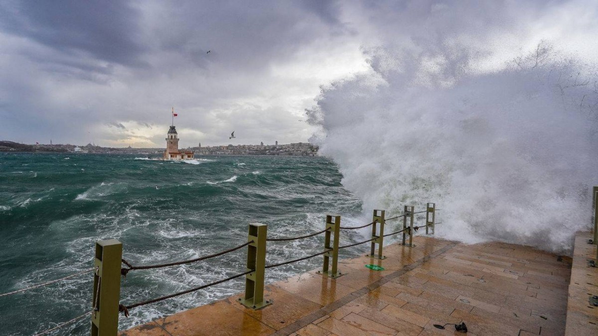 Meteoroloji Uyardı: Ülke Genelinde 3 Gün Boyunca Sağanak Ve Fırtına Etkili Olacak
