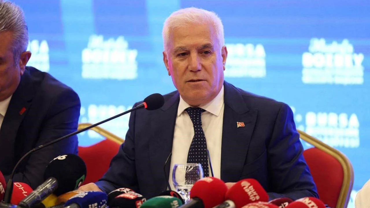 Bursa Büyükşehir Belediyesine Operasyon: Belediye Başkanı Bozbey Ve Aile Üyeleri Dahil 55 Kişi Gözaltına Alındı 