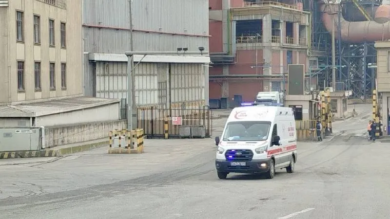 Kocaeli’de İş Cinayeti: Fabrikada Yüksekten Düşen 3 İşçi Hayatını Kaybetti