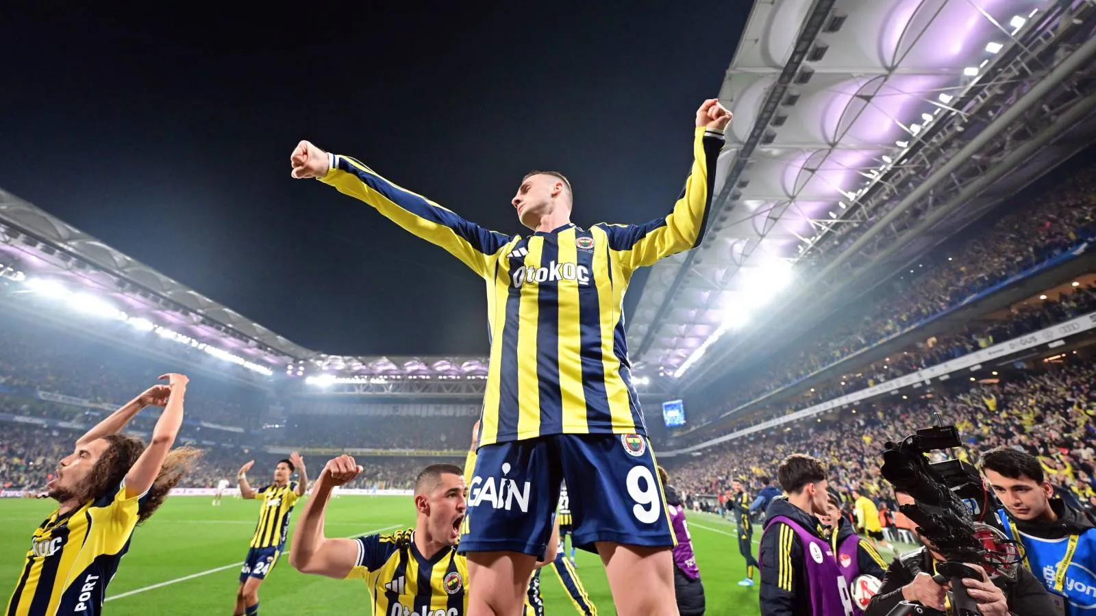 90+11’de Gelen Galibiyet: Olaylı Derbide Kazanan Taraf Fenerbahçe