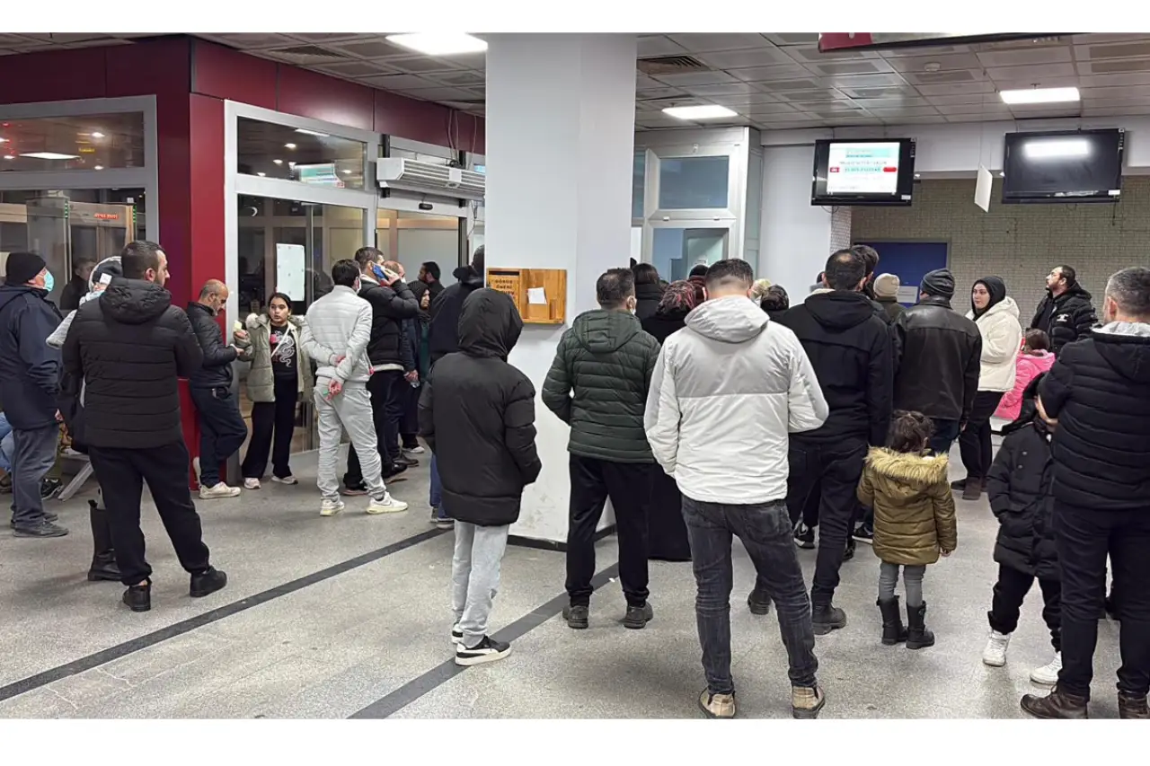 Sağlık Emekçileri Dünya Sağlık Günü’nde: Ayda 11 Nöbet, Tuvalet Molasız Çalışma