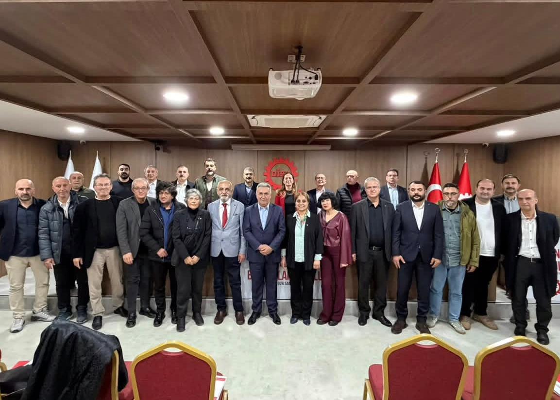 DİSK’ten 1 Mayıs Çağrısı: “İşçiler Birleşir, Bu Düzen Değişir”