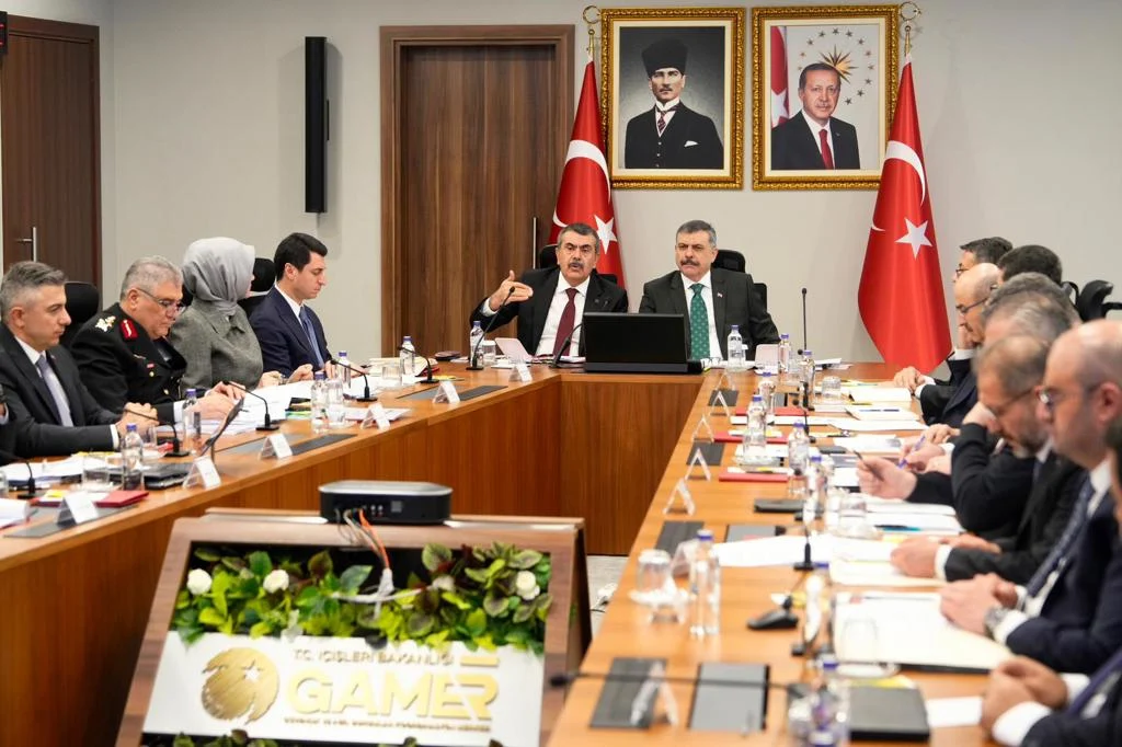 Okul Saldırıları Sonrası Devlet Zirvesi: 81 İl Katıldı, Çok Katmanlı Eylem Planı Hazırlanıyor