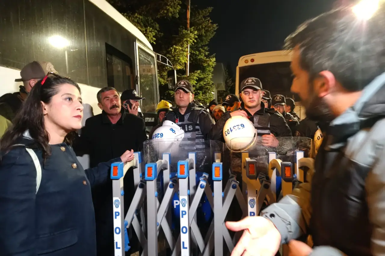 EMEP’li Karaca’dan Doruk Madencilik işçilerine ziyaret: “Abluka talimatını kimden aldınız?”