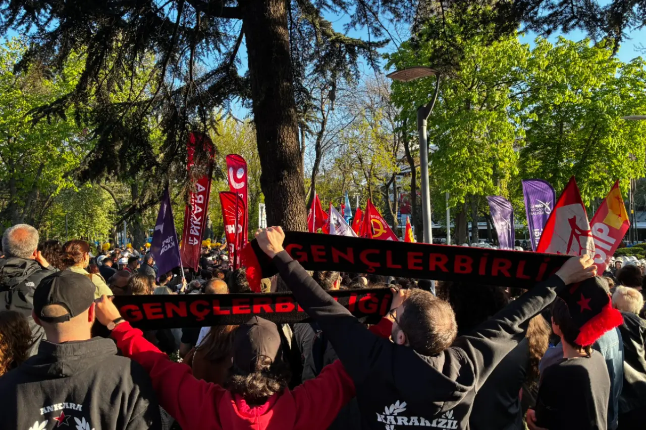 Gençlerbirliği Taraftarından Doruk Madencilik İşçilerine Tribün Desteği