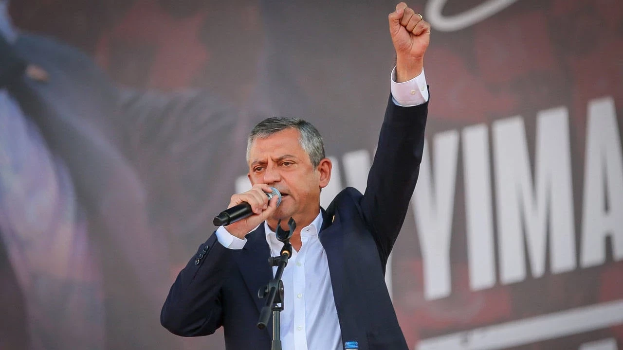  Özgür Özel: Sakarya milletin kalesidir