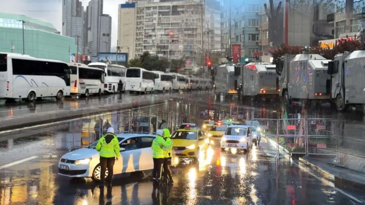 İstanbul’da 1 Mayıs: Yollar ve Ulaşım Hatları Kapatıldı