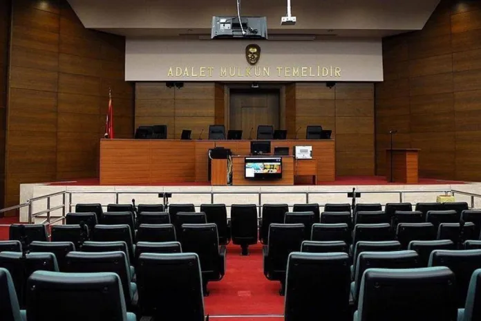 13 Yaşındaki Çocuğa Cinsel İstismar: 10'u Çocuk 33 Kişi Tutuklandı