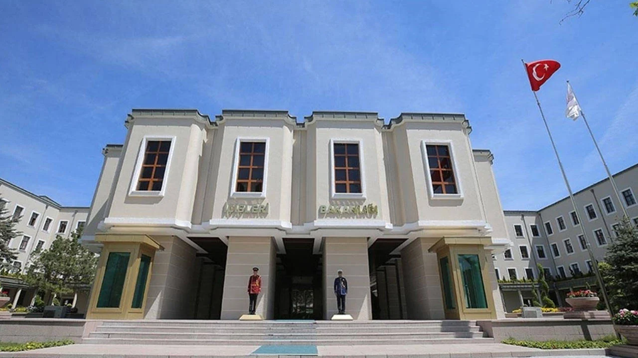 Resmi Gazete’de Yayımlandı: İçişleri Personel Yönetmeliği Değişti 