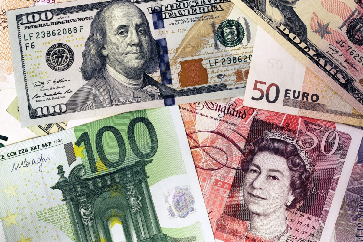 Dövizde Yeni Zirve: Dolar, Euro Ve Sterlin Yüksek Seyrini Koruyor