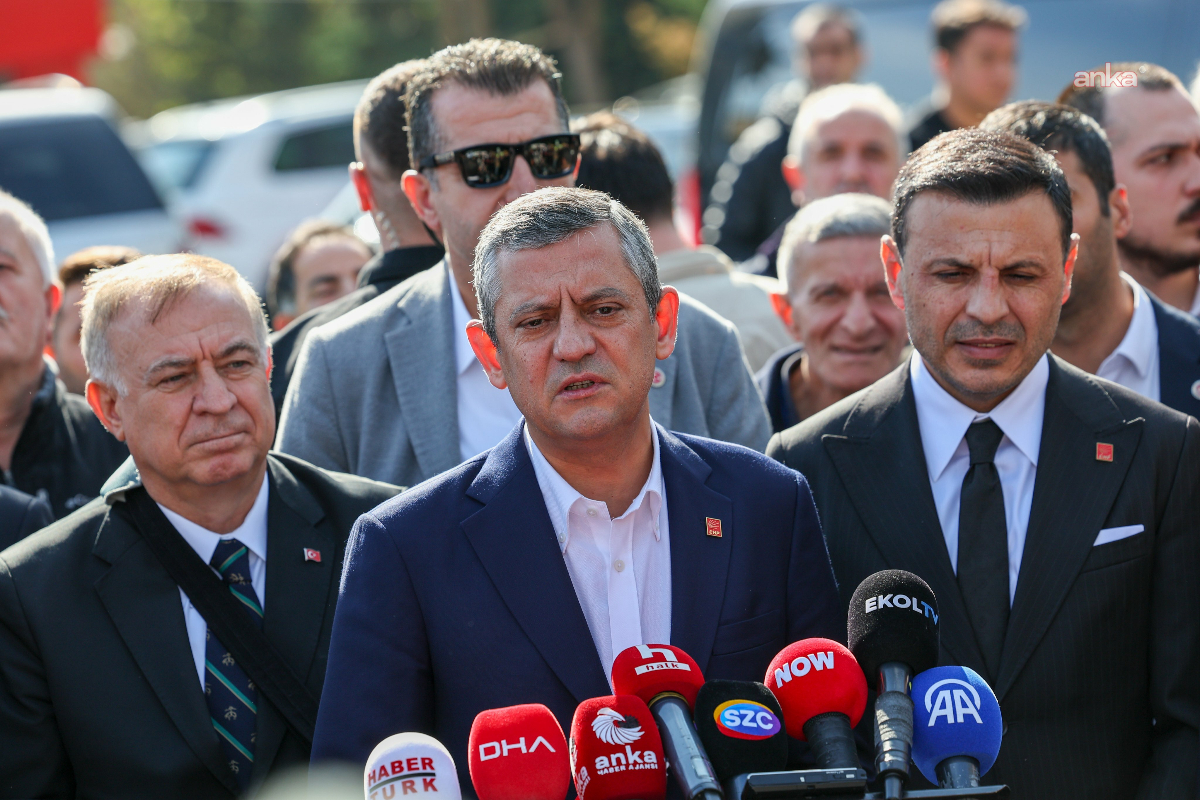 Özgür Özel’den “Yeni Parti” İddialarına Net Yanıt: “Böyle Bir Durum Yok”