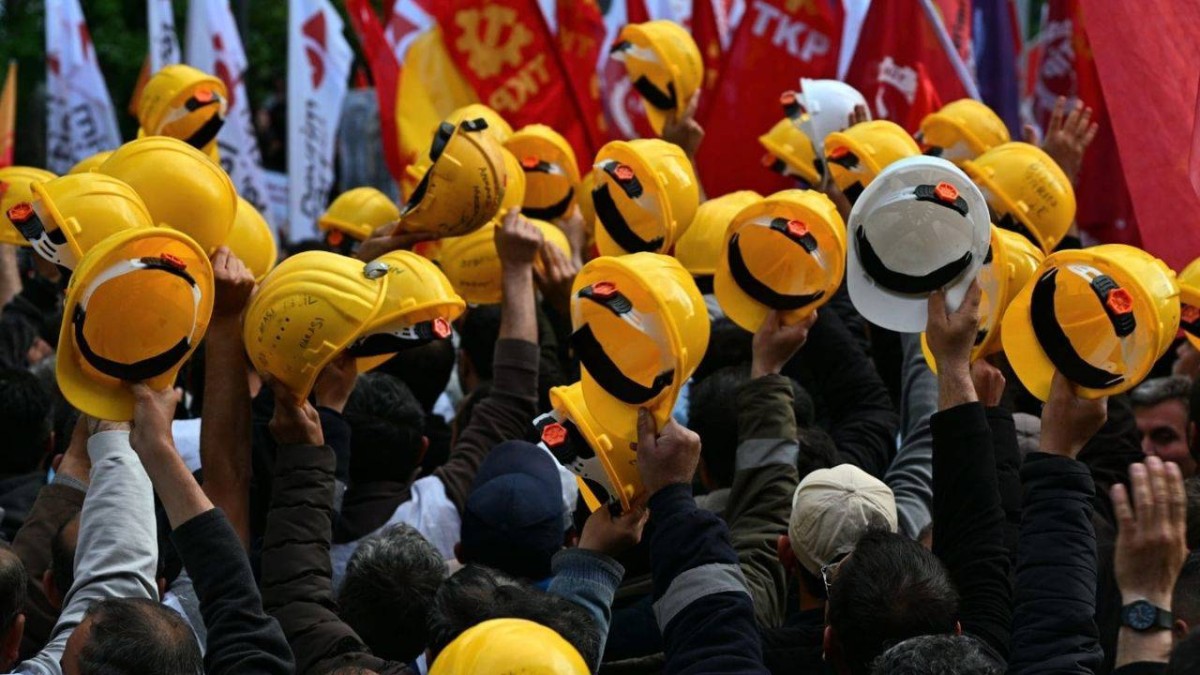 Doruk Madencilik İşçilerinin Ankara Yürüyüşüne Polis Müdahalesi