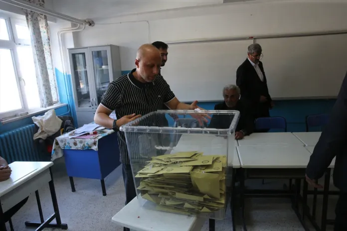 Ara Seçim Sonuçları Belli Oldu: 6 Beldenin 4'ünü AKP Kazandı 
