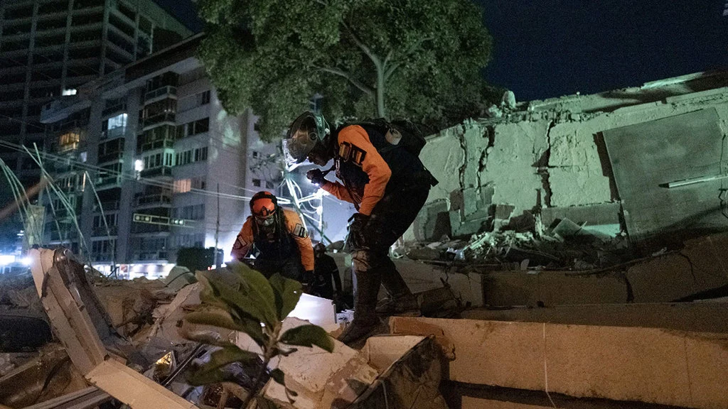 Venezuela'yı 39 saniye arayla iki büyük deprem vurdu: Olağanüstü hal ilan edildi