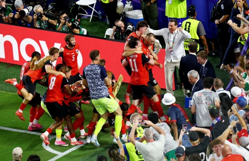 Avusturya 3-3 Cezayir: Beraberlik iki takıma da son 32 biletini getirdi