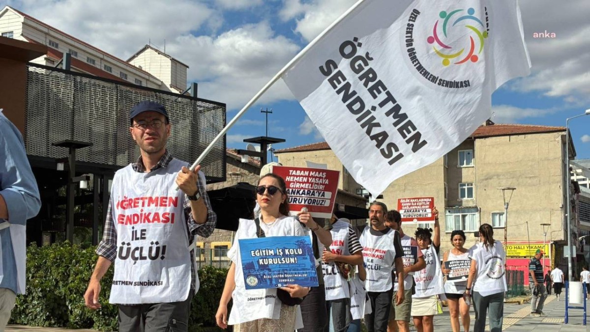 Öğretmenlerden MEB Önünde Çağrı: 
