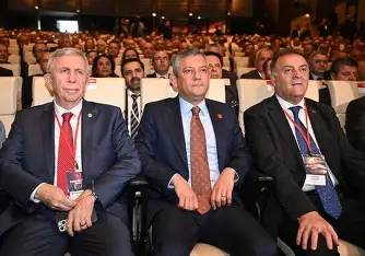 CHP kulislerinde kritik hesap: Belediye başkanları yeni partiye geçmeyecek mi?