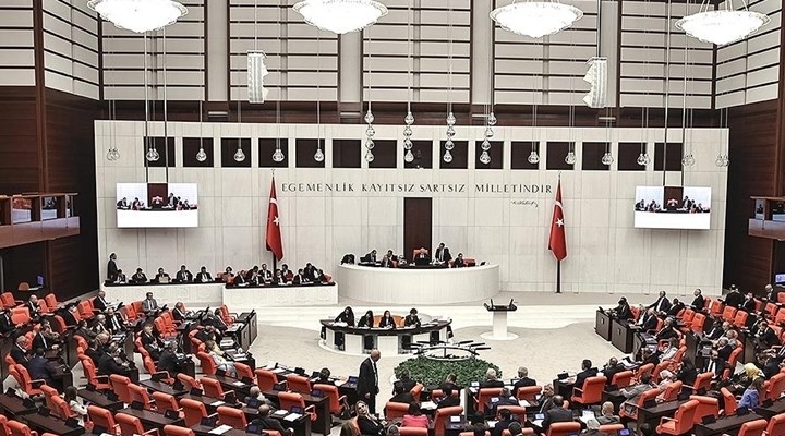 AKP’nin hazırladığı ‘çerçeve yasa’ teklifi milletvekillerinin imzasına açıldı