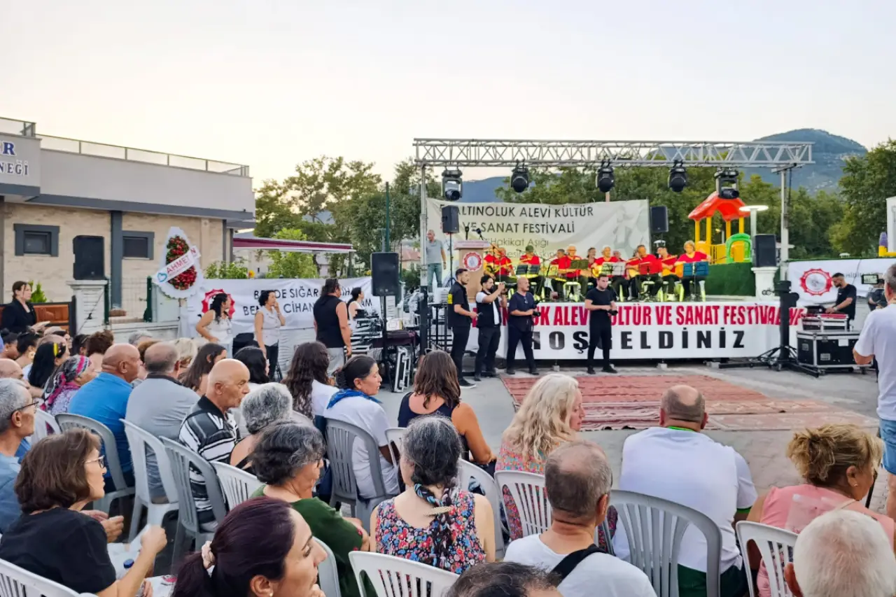 Altınoluk’ta 5. Alevi Kültür ve Sanat Festivali Kapılarını Açtı