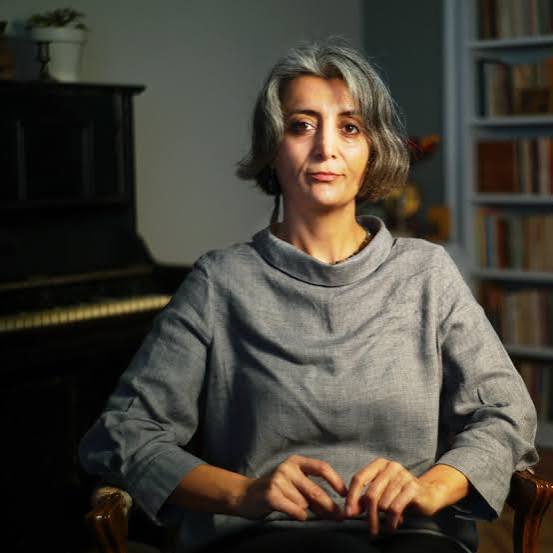PUSULA BÜLTEN | Bingöl Elmas ile söyleşi: “Bakanlık versiyonu diye bir kavram oluştu”