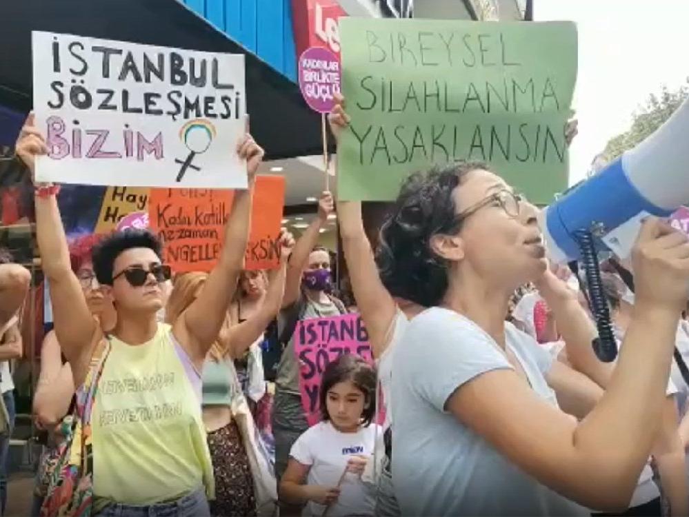 Antalya Havalimanı'nda kadın cinayeti: Elina Şengün emekli polis tarafından öldürüldü