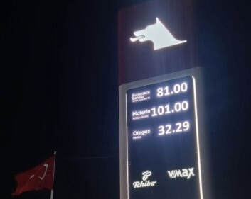 Motorin 100 TL’yi aştı, Sakarya’da akaryakıt tabelaları üç haneyi gördü