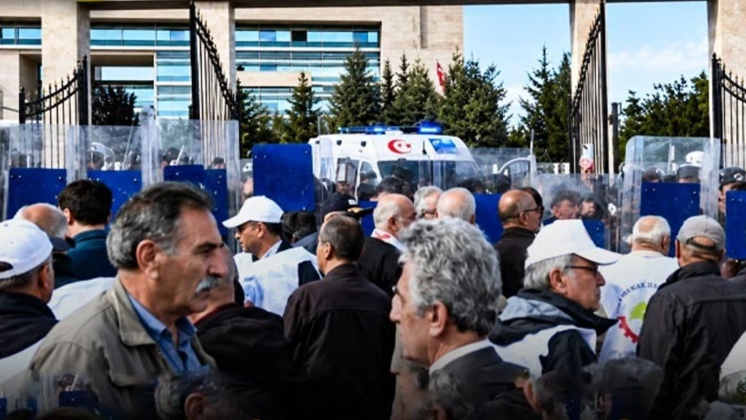 Emekliler sokağa çıktı: Ankara’daki emekli eyleminde intihar girişimi yaşandı