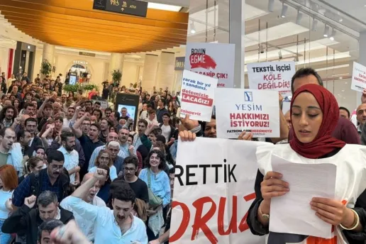 Atamay Tekstil işçileri üç kentte eylemde: “Hakkımızı alana kadar mücadele edeceğiz”