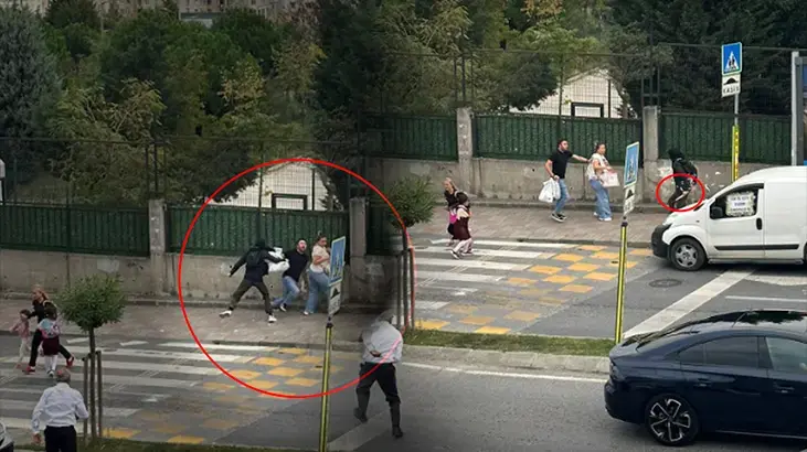 Başakşehir’de okul girişinde bıçaklı saldırı: 5 öğrenci yaralandı