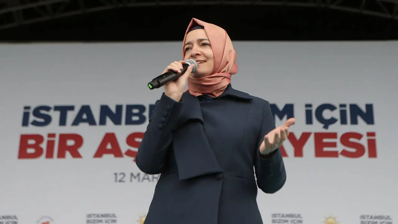 Fatma Betül Sayan Kaya AKP’den ihraç edildi