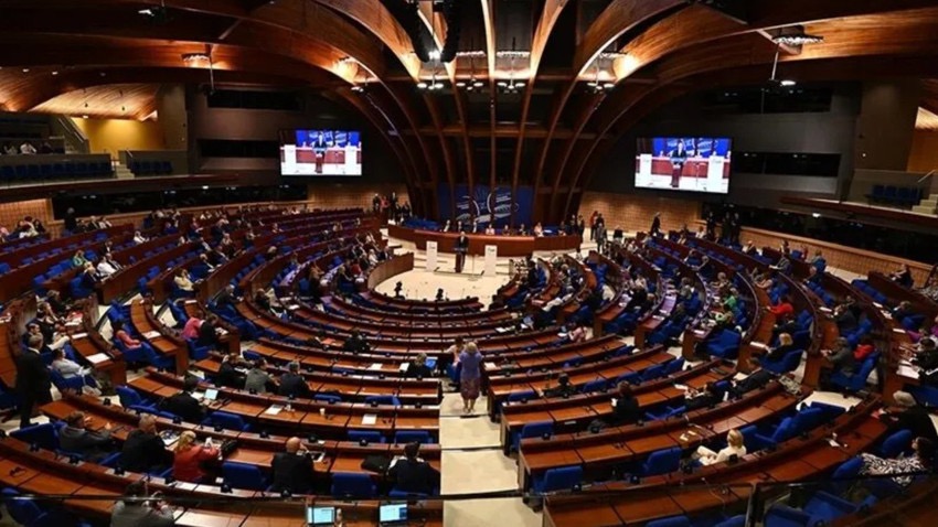 Fransa’da cinsel şiddete karşı tasarıya oy birliği: Özel birimler ve 10 günlük izin öngörülüyor