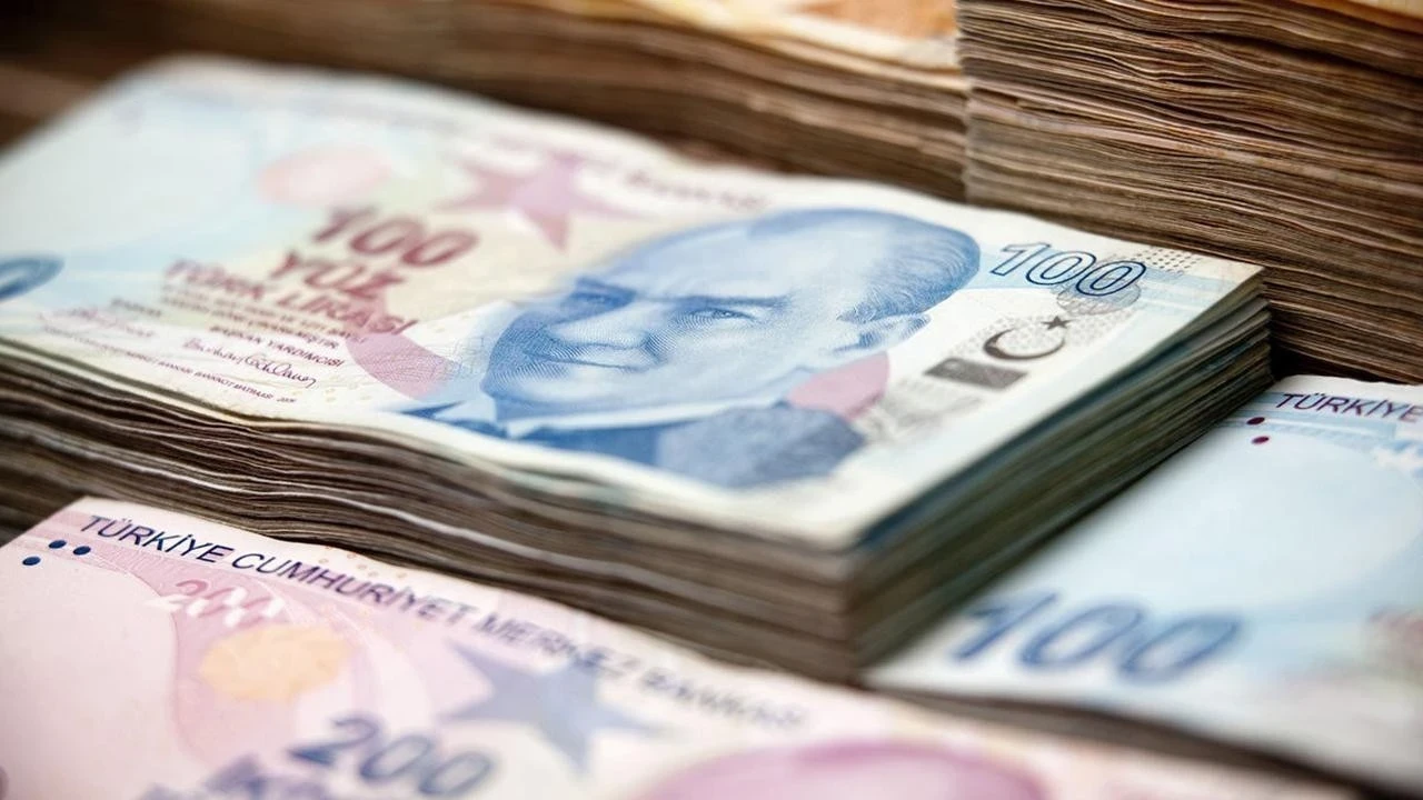 Merkezi yönetim bütçesi eylülde 532 milyar lira açık verdi