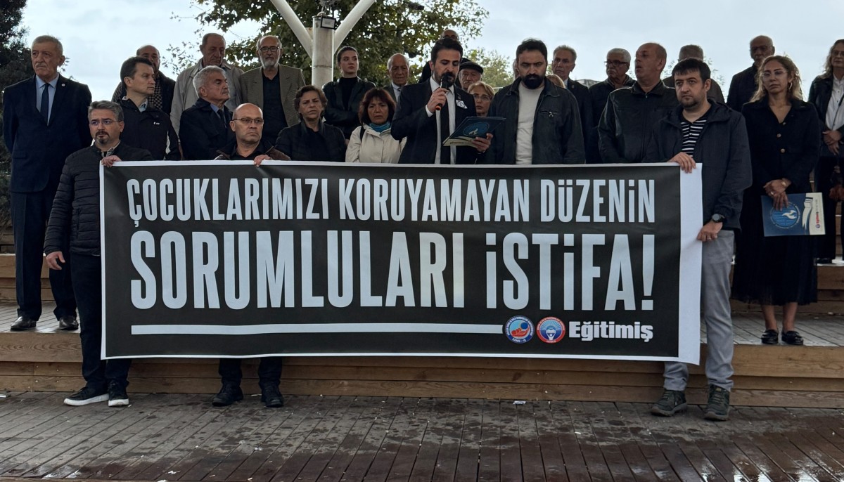 Eğitim-İş Sakarya’dan okul saldırısı sonrası istifa çağrısı: “Yedi imza attınız, şimdi hesap verin”